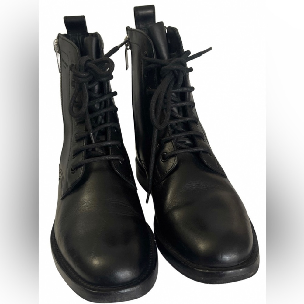 Saint Laurent lace up boots in black size 39.